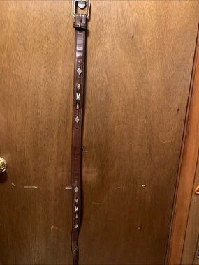 Brown Men’s Leather Belt with Western Stud Detailing